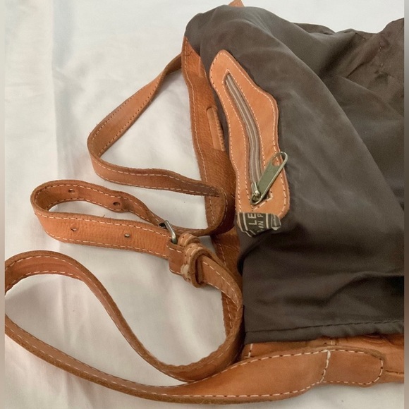 Y2K Vintage Cute Leather Bucket Style Bag, Hand Made In Paraguay - Picture 10 of 14